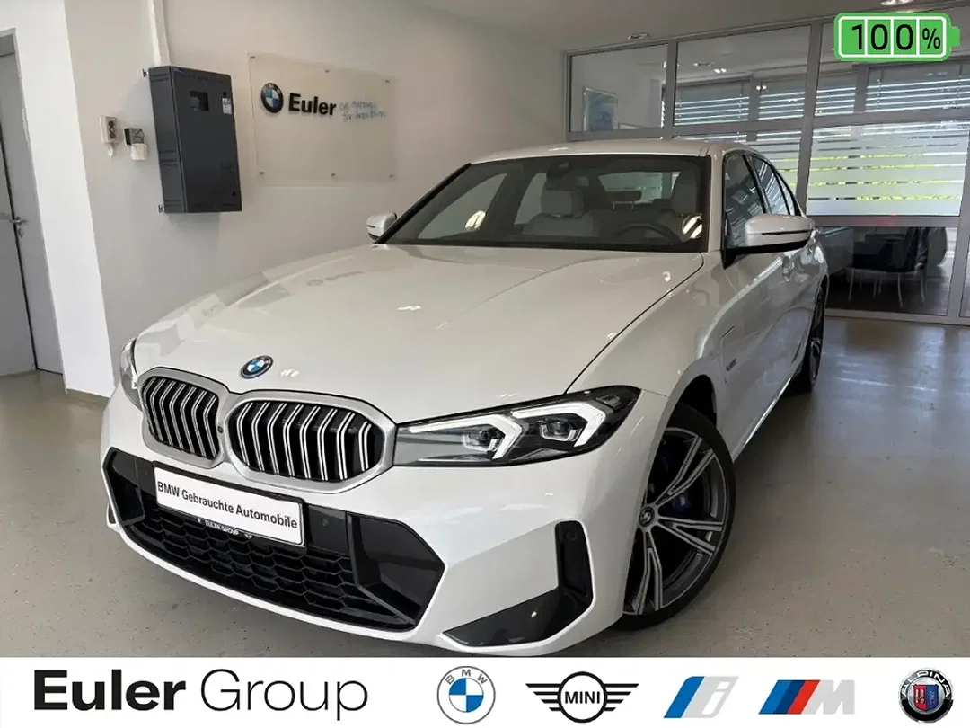 BMW 330 M Sport - Afbeelding 1