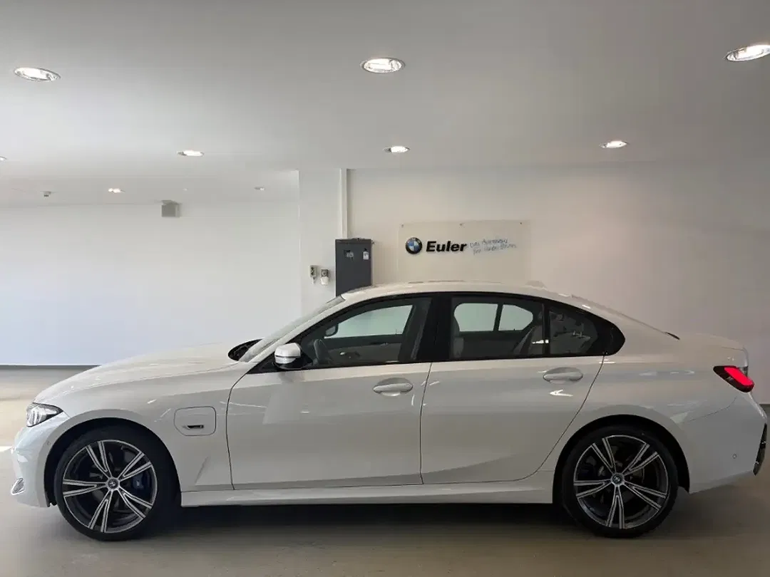 BMW 330 M Sport - Thumbnail 6