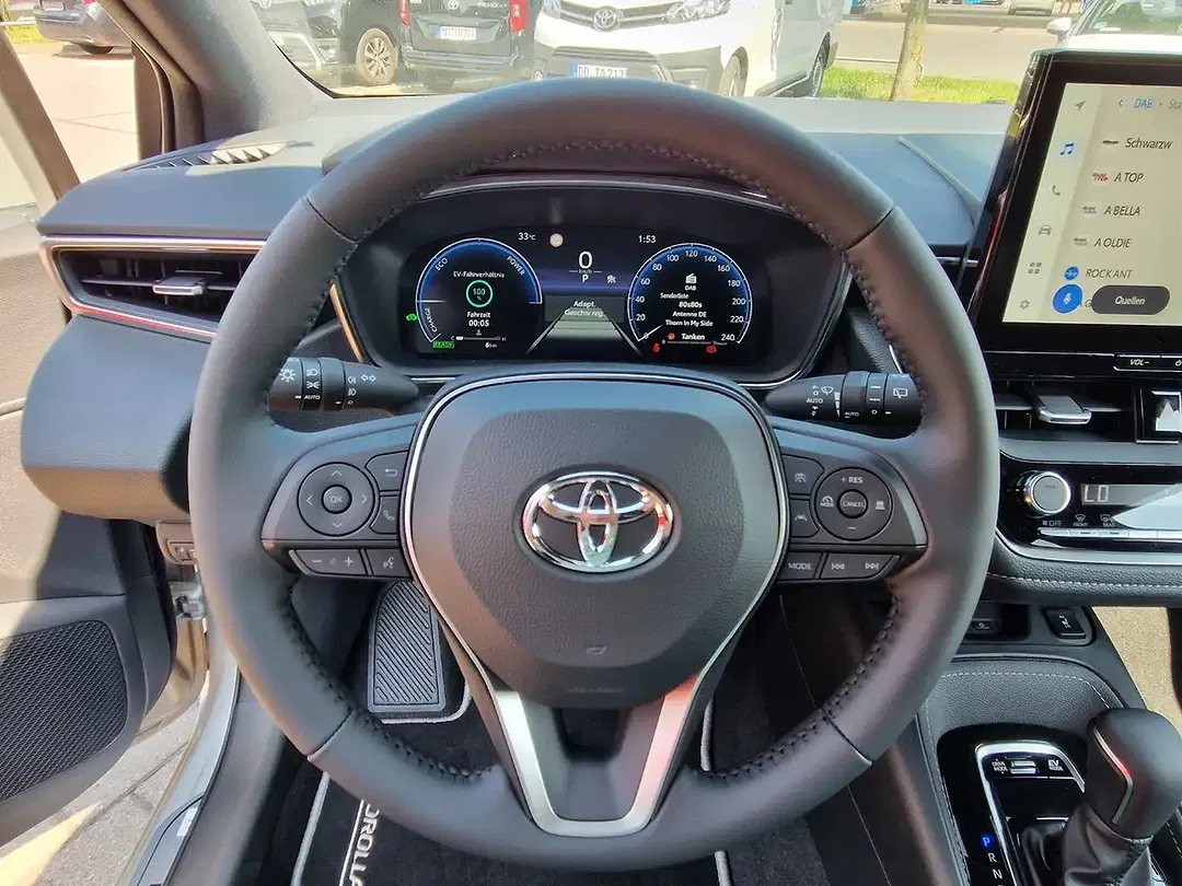 Toyota Corolla Hybrid Teamplayer - Thumbnail 11