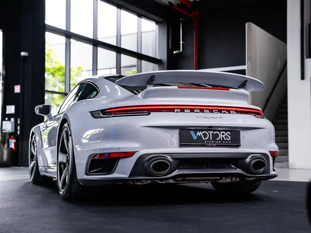 Porsche 911 3.8 Bi-Turbo PDK PCCB Turbo S - Thumbnail 3