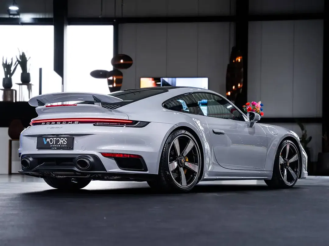 Porsche 911 3.8 Bi-Turbo PDK PCCB Turbo S - Thumbnail 4