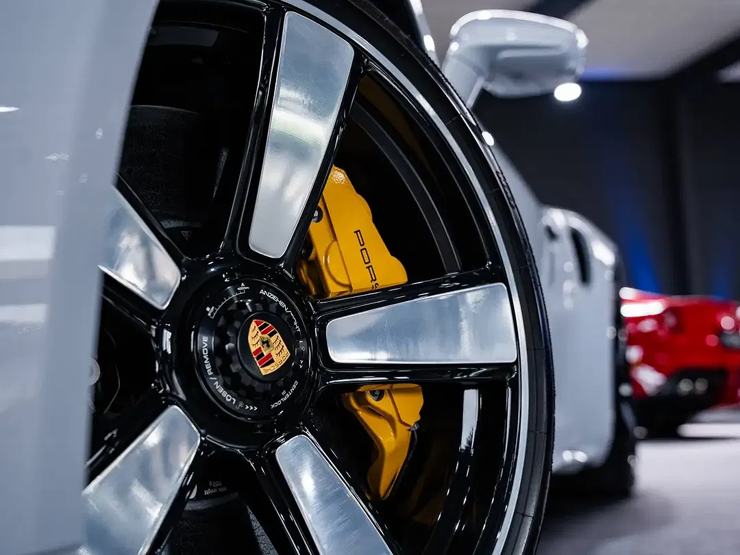 Porsche 911 3.8 Bi-Turbo PDK PCCB Turbo S - Thumbnail 7