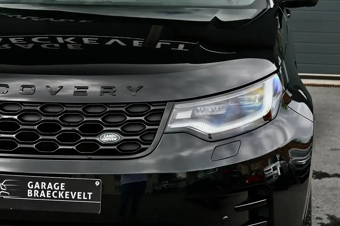 Land Rover Discovery D250 SE Dynamic - Thumbnail 5