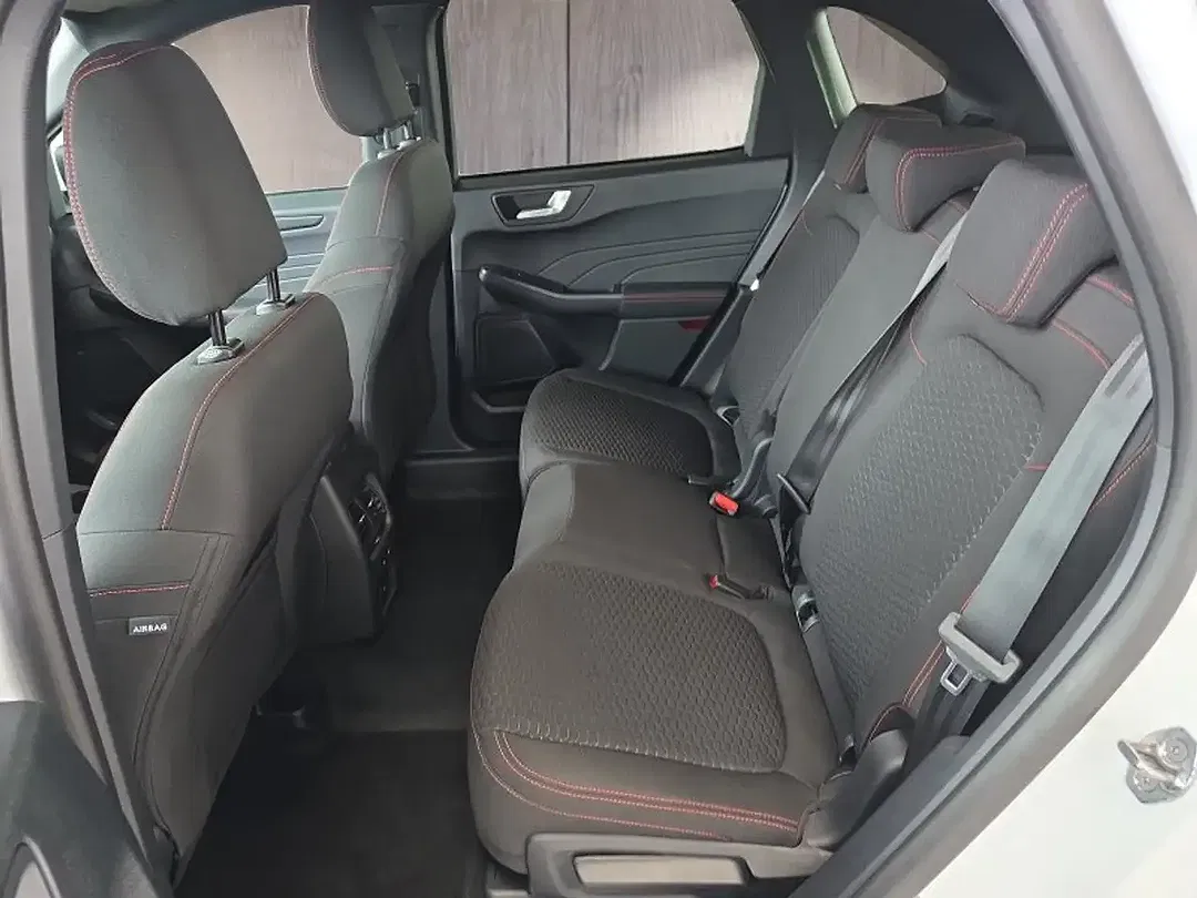 Ford Kuga 1.5 AUT ST-Line - Thumbnail 14