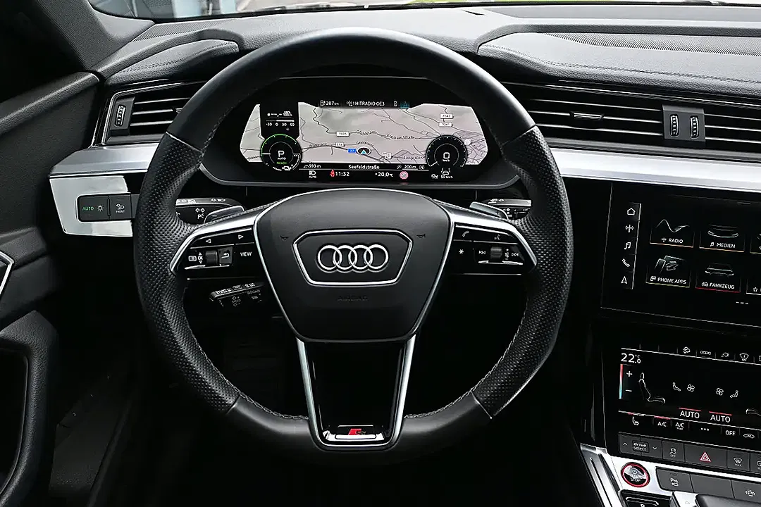 Audi e-tron quattro - Thumbnail 14