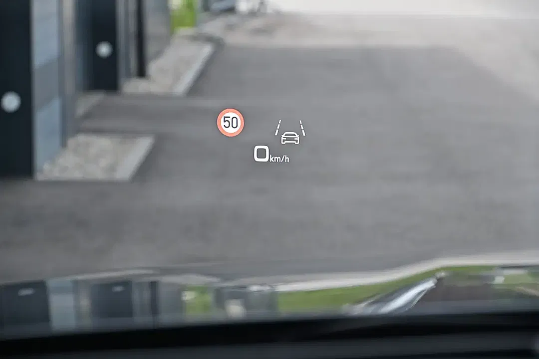 Audi e-tron quattro - Thumbnail 8