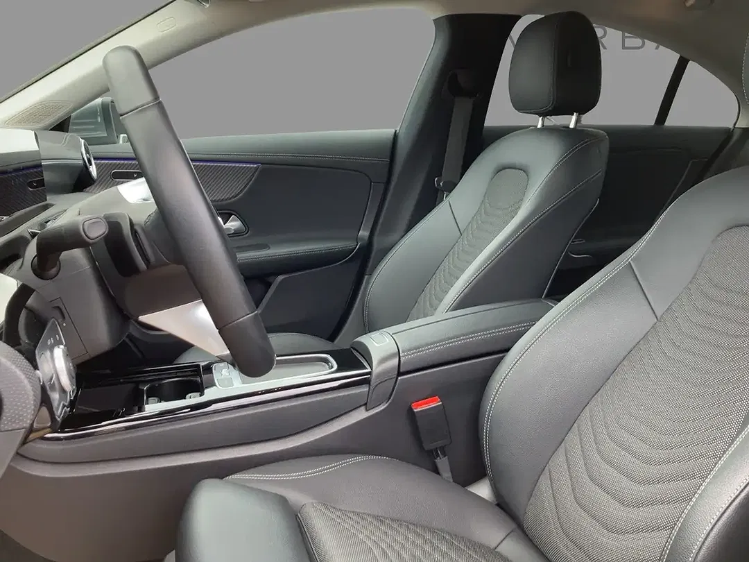 Mercedes-Benz CLA 200 - Thumbnail 6