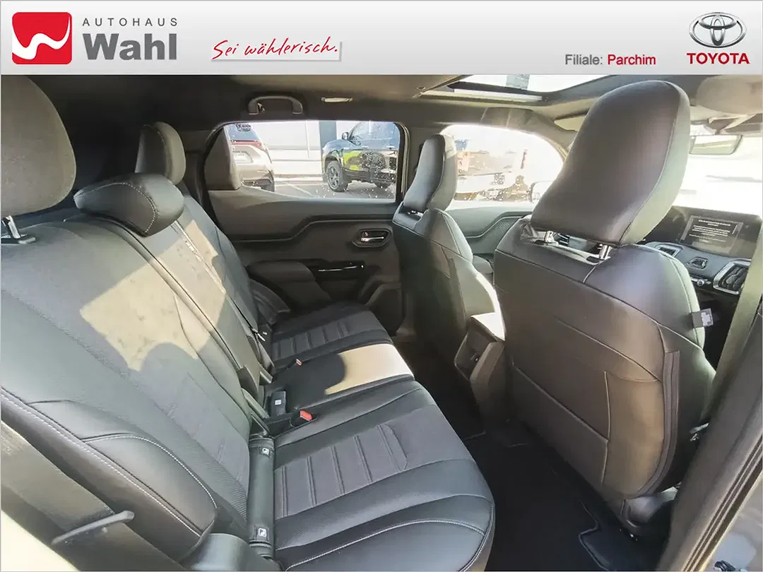 Toyota Urban Cruiser Lounge - Thumbnail 8