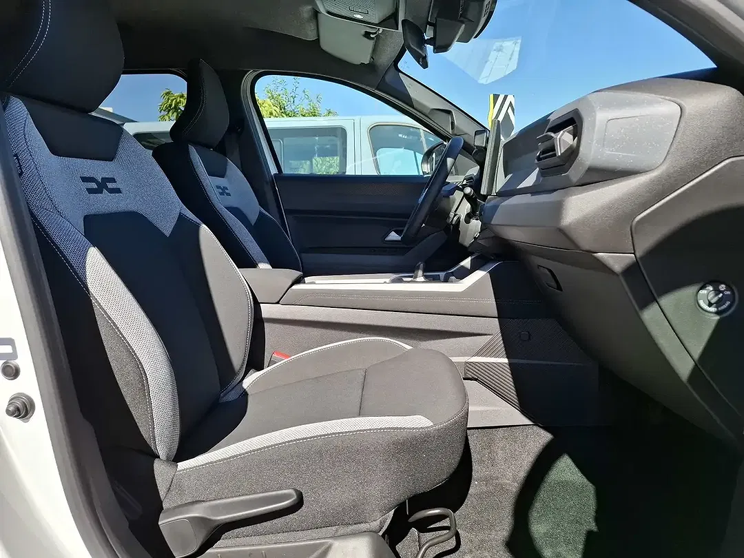Dacia Bigster Hybrid Journey - Thumbnail 14