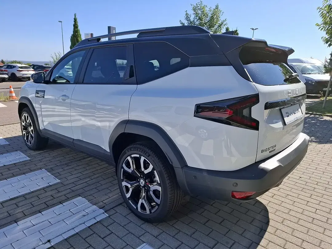 Dacia Bigster Hybrid Journey - Thumbnail 6