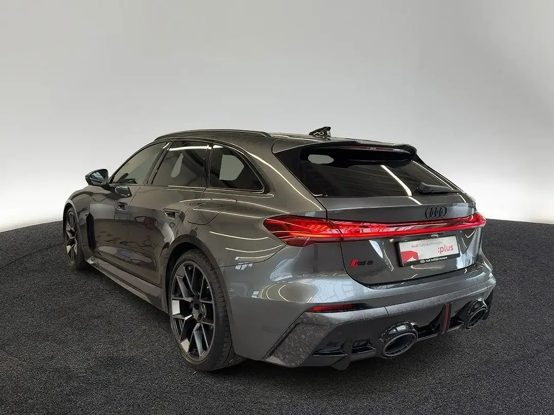 Audi RS5 - foto 2