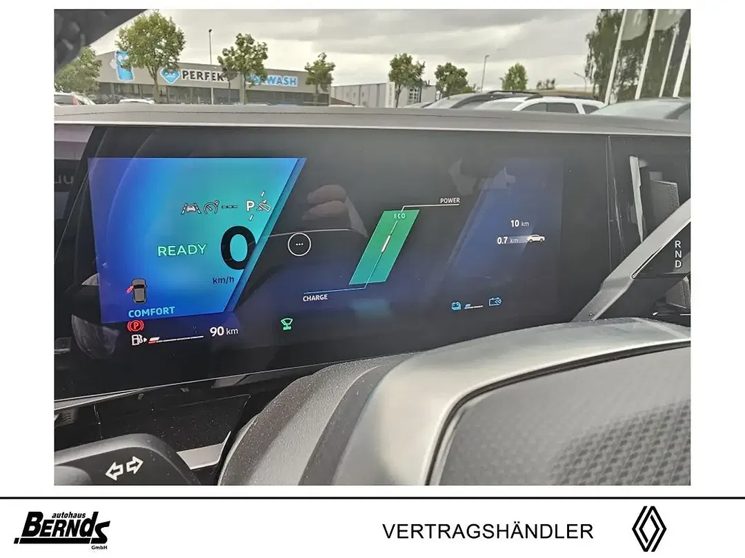 Renault Rafale Hybrid Techno - Thumbnail 9