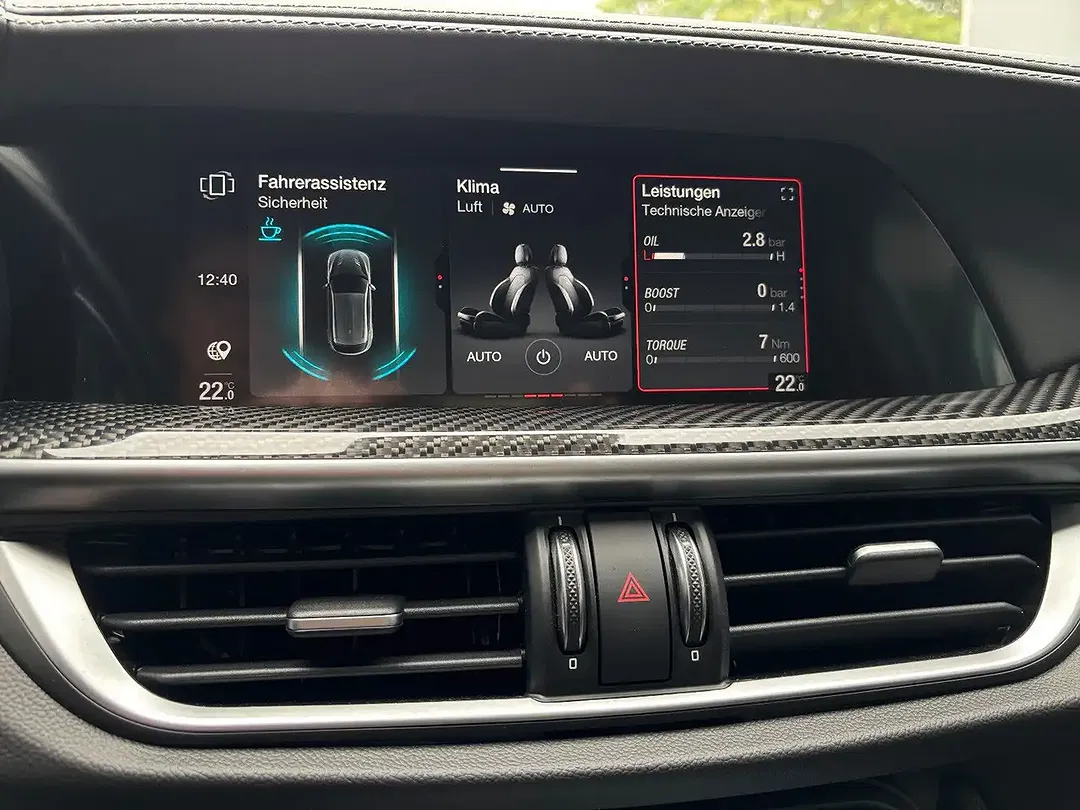 Alfa Romeo Stelvio Q4 Quadrifoglio - Thumbnail 13