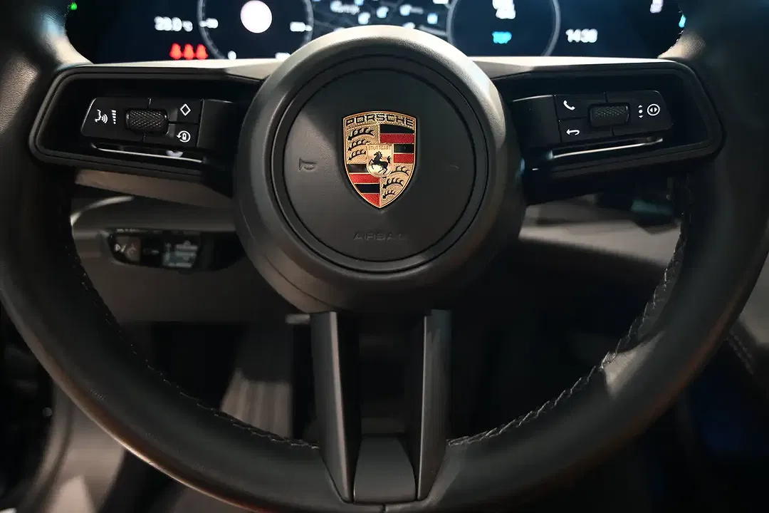 Porsche Taycan 4 Sport Chrono Cross Turismo - Thumbnail 13