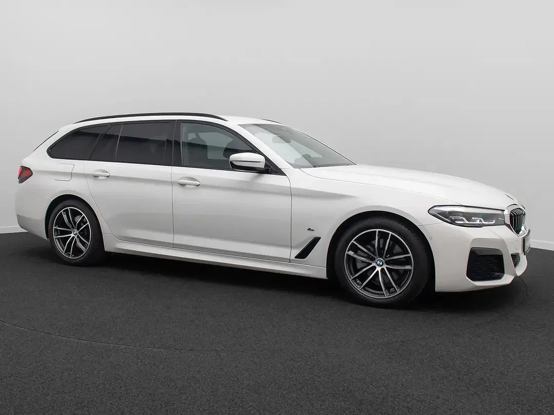 BMW 520 M Sport - Thumbnail 4