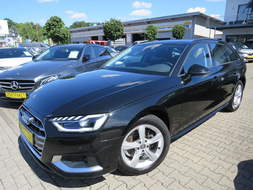 Audi A4 S tronic Avant advanced - foto 1