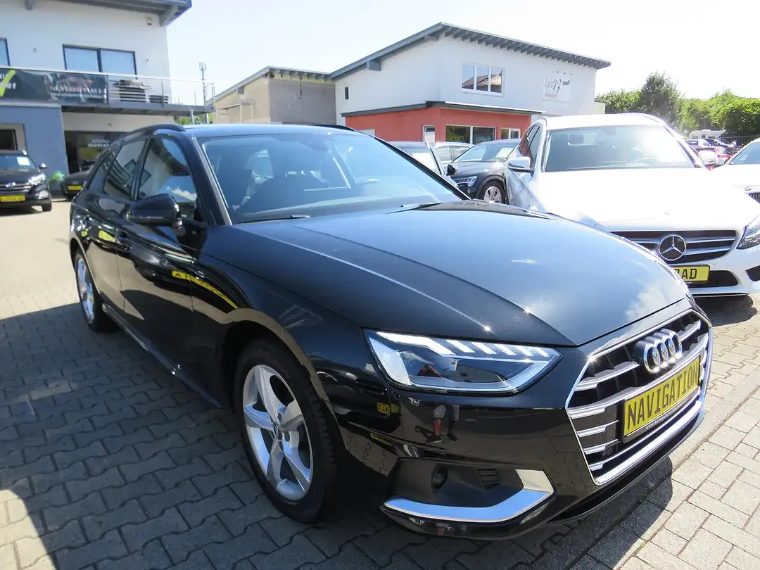 Audi A4 S tronic Avant advanced - Thumbnail 3