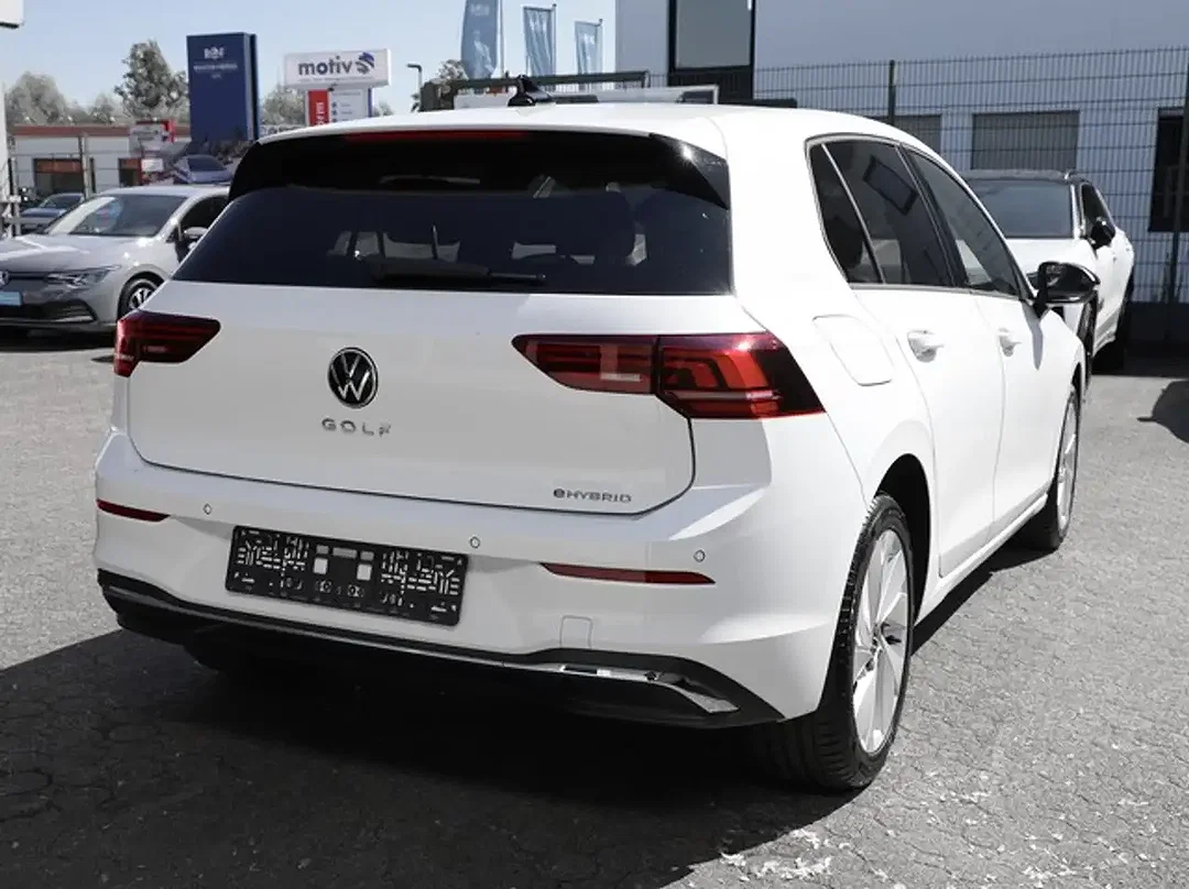 Volkswagen Golf 1.5 TSI eHybrid DSG - Afbeelding 1