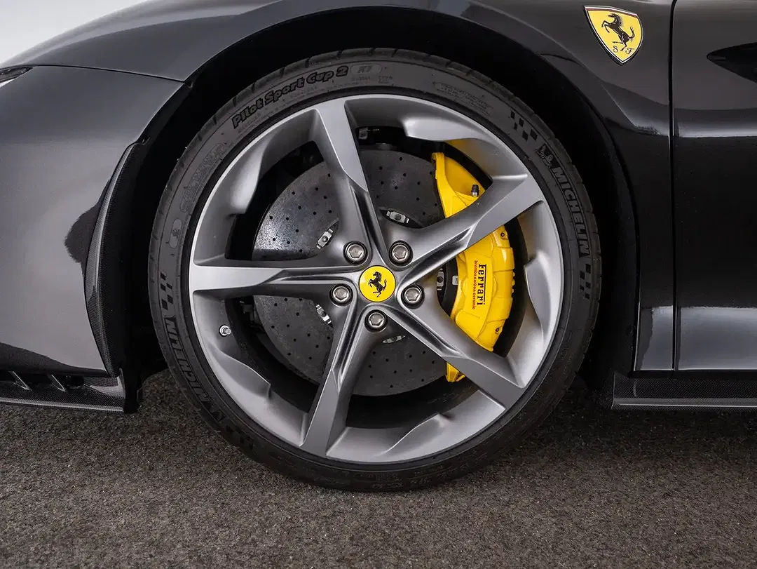 Ferrari SF90 Stradale - Thumbnail 11