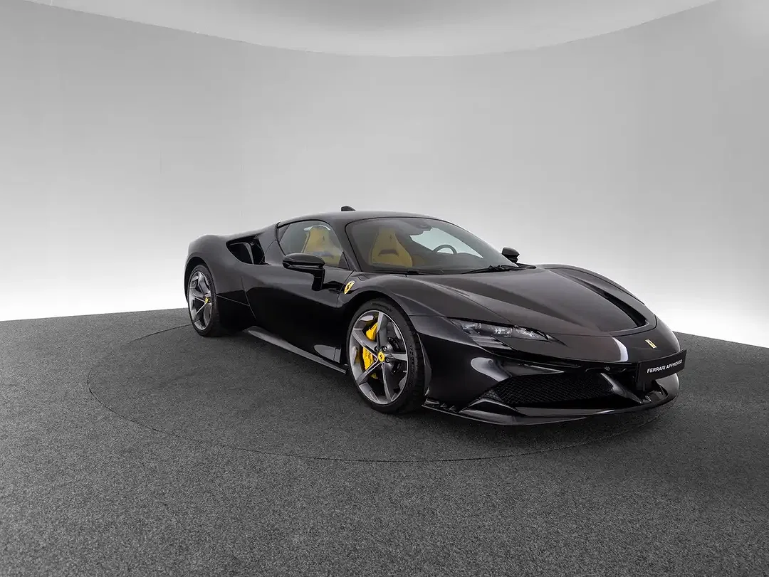Ferrari SF90 Stradale - Thumbnail 3