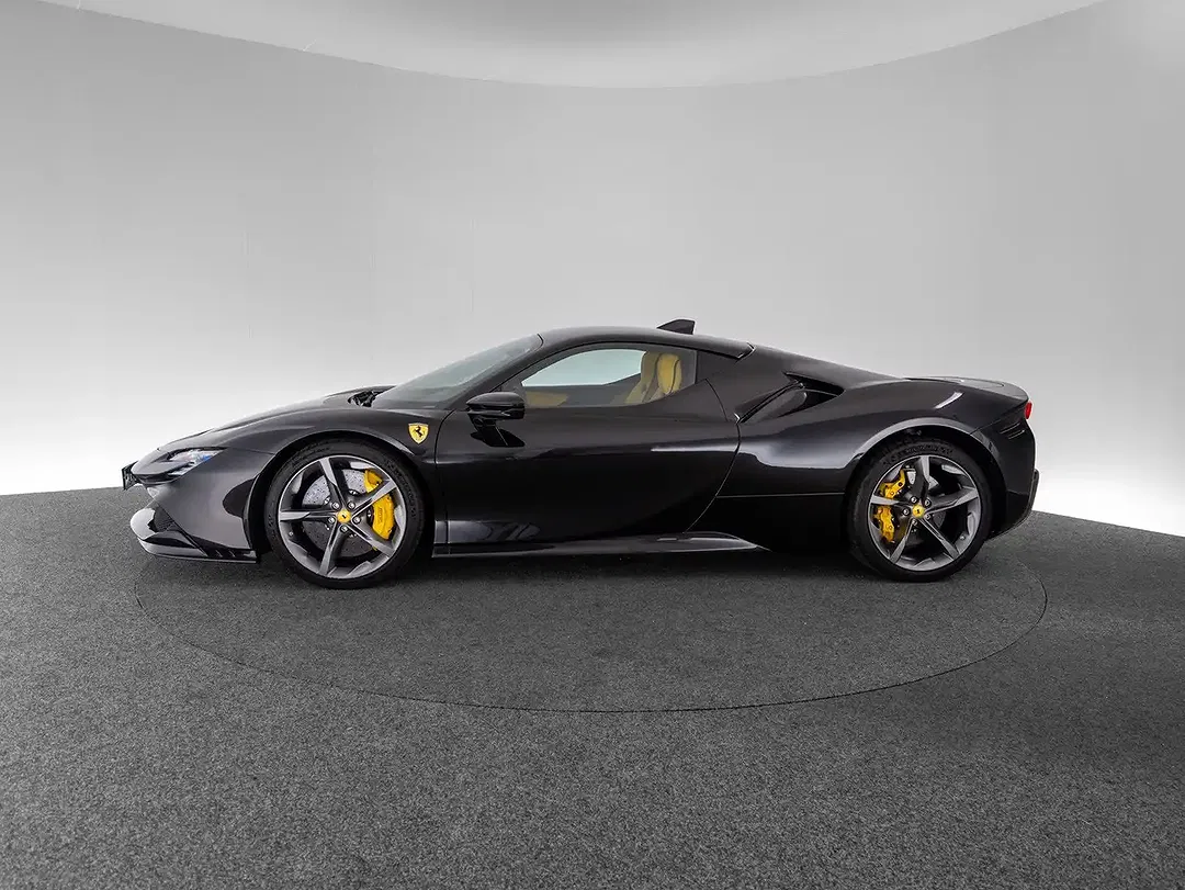 Ferrari SF90 Stradale - Thumbnail 8