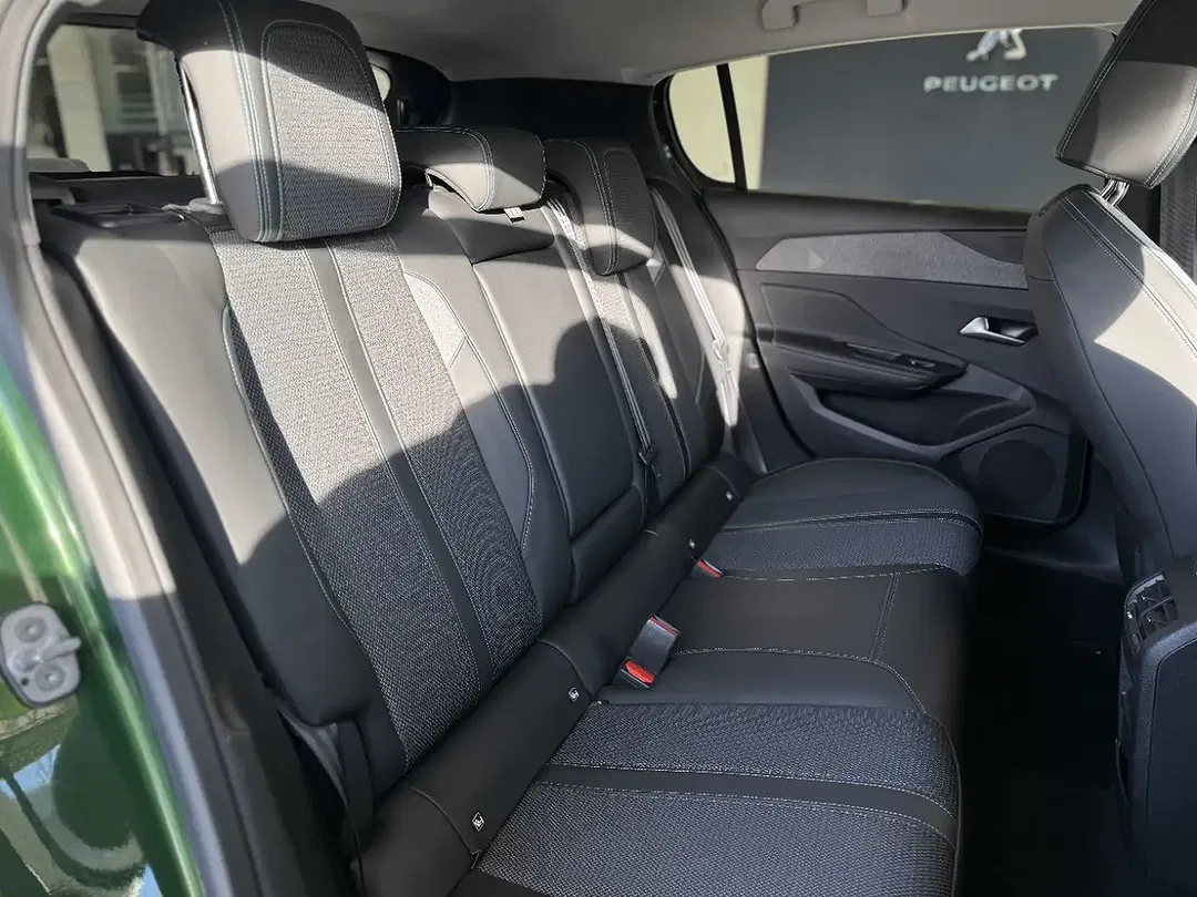 Peugeot 308 130 BlueHDi Allure Pack - Thumbnail 12