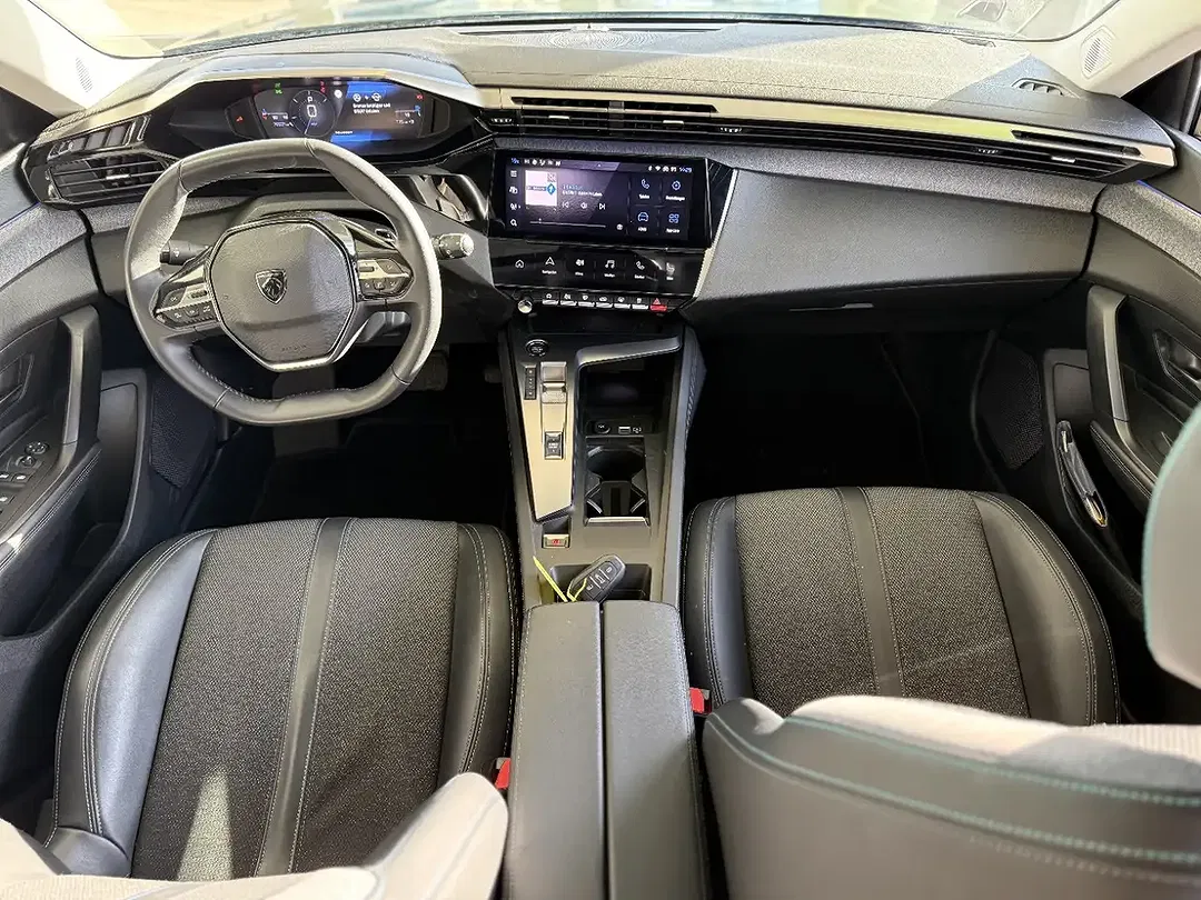 Peugeot 308 130 BlueHDi Allure Pack - Thumbnail 14