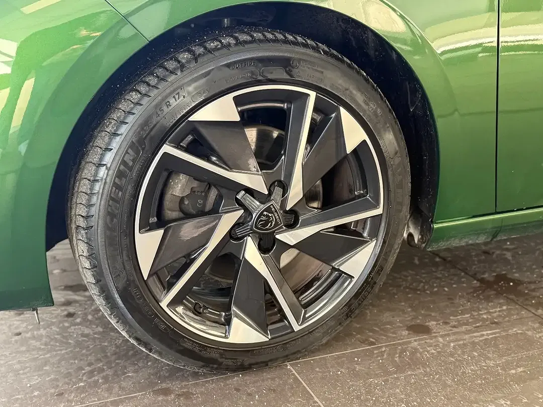 Peugeot 308 130 BlueHDi Allure Pack - Thumbnail 7