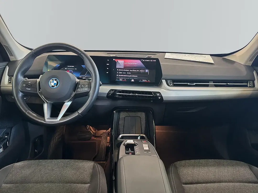 BMW iX1 xDrive - Thumbnail 12