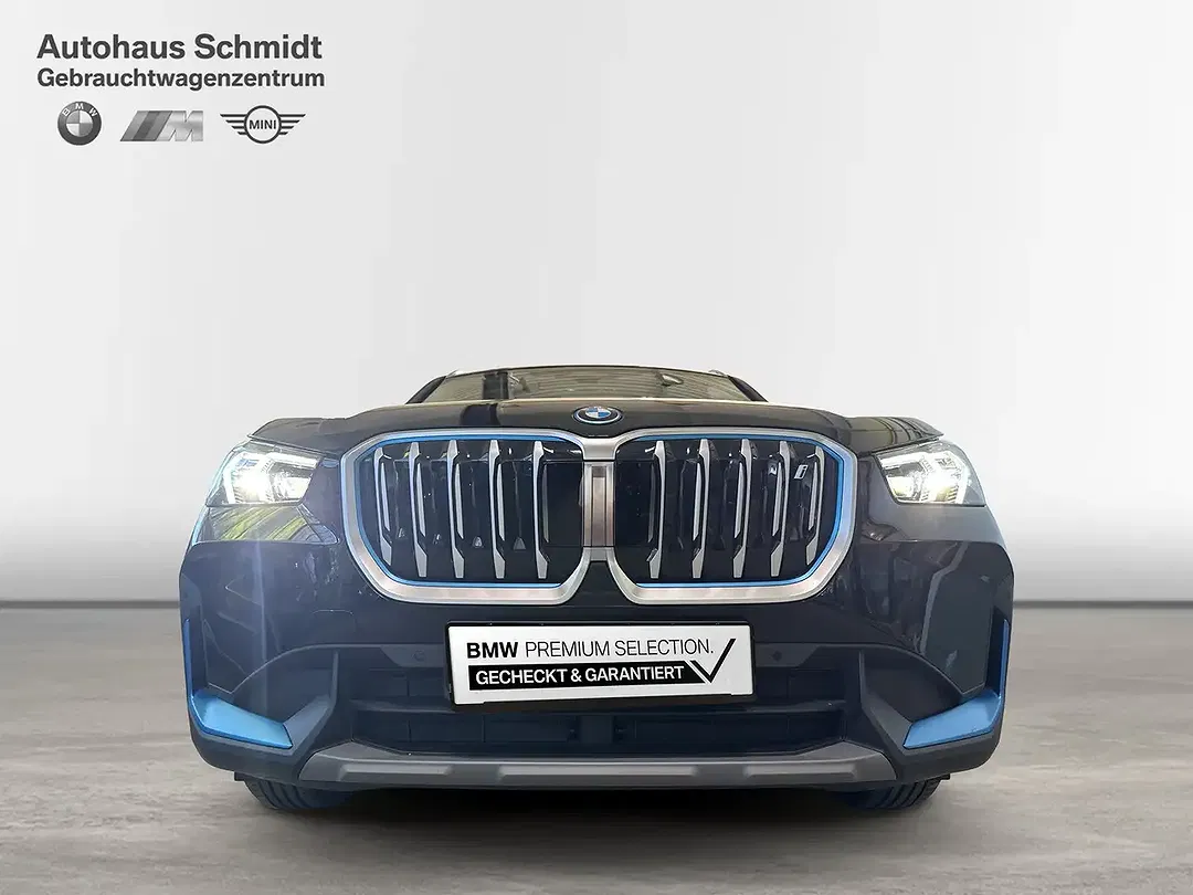 BMW iX1 xDrive - Thumbnail 7
