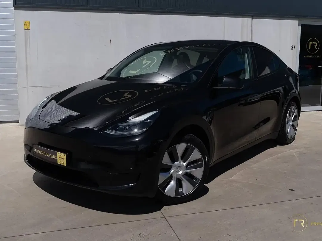Tesla Model Y RWD Standard Range - foto 1