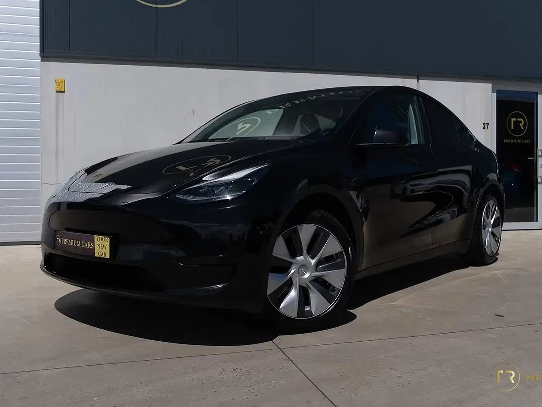 Tesla Model Y RWD Standard Range - foto 2