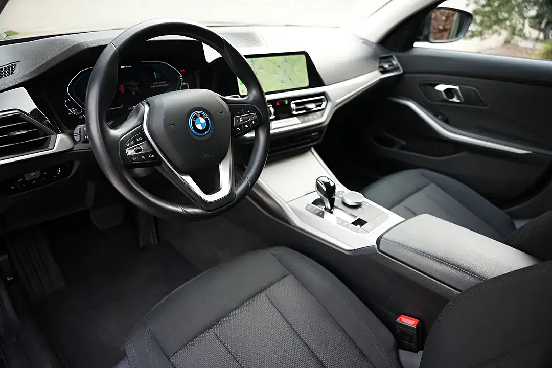 BMW 320 Touring - Thumbnail 9