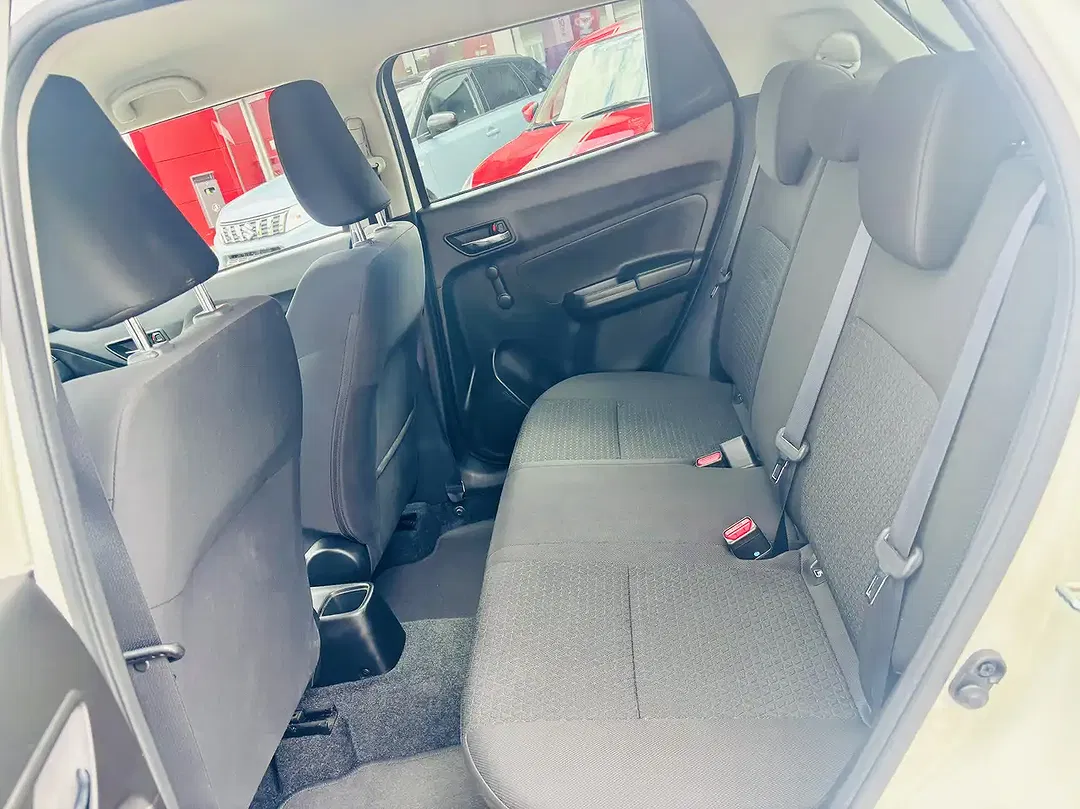 Suzuki Swift MHEV 1.2 GL+ - foto 13