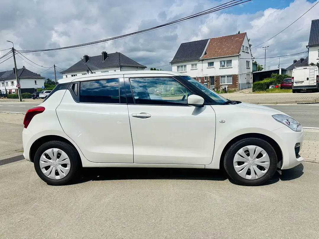 Suzuki Swift MHEV 1.2 GL+ - Thumbnail 4