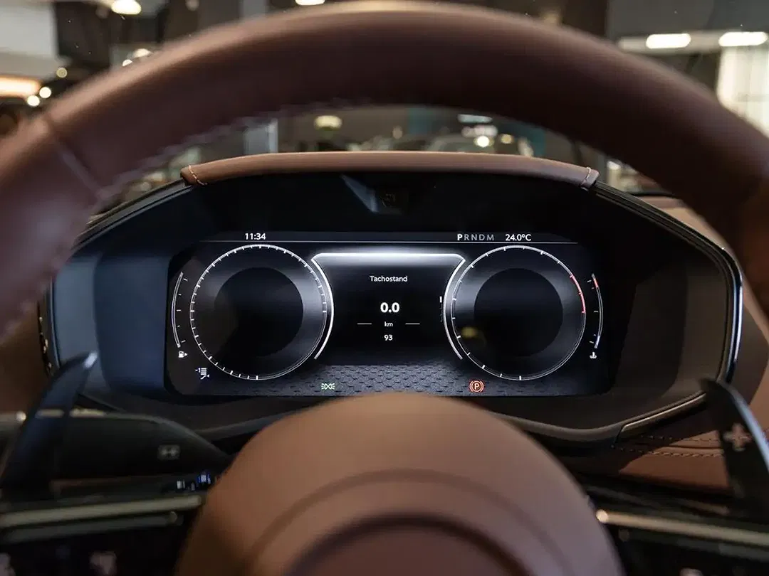Aston Martin DBX S - Thumbnail 7