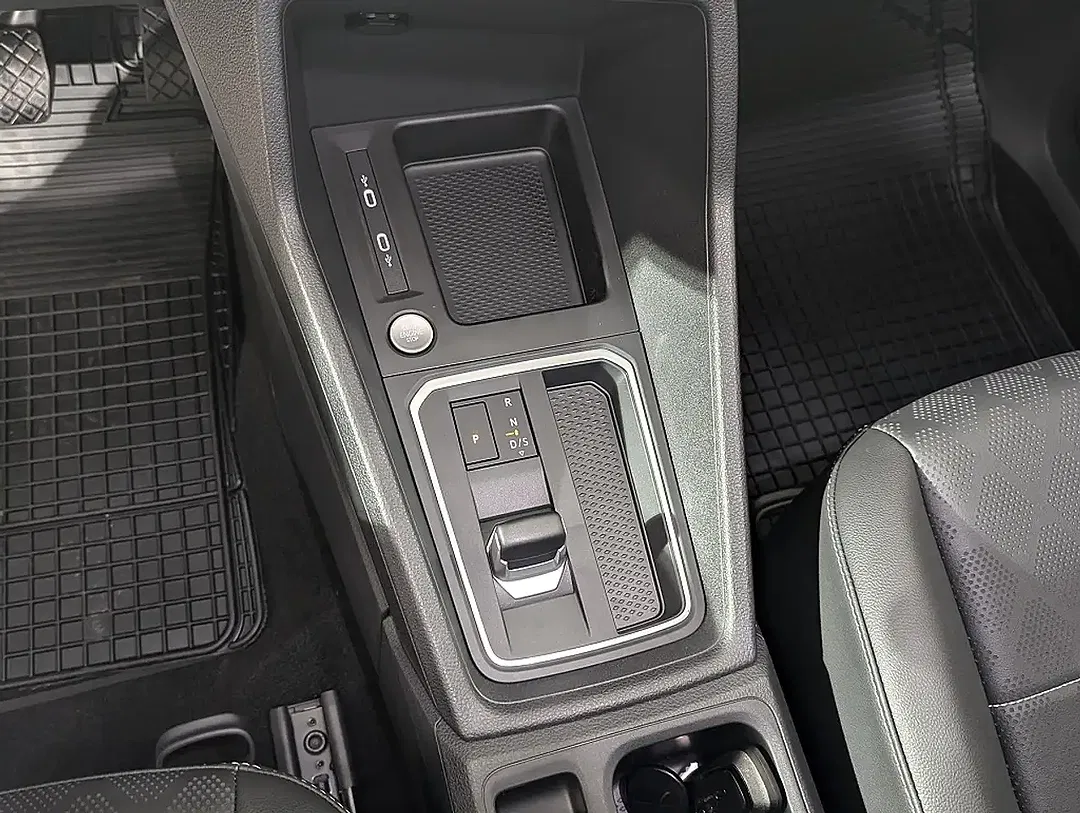 Ford Grand Tourneo 2.0 EcoBlue Titanium - foto 15