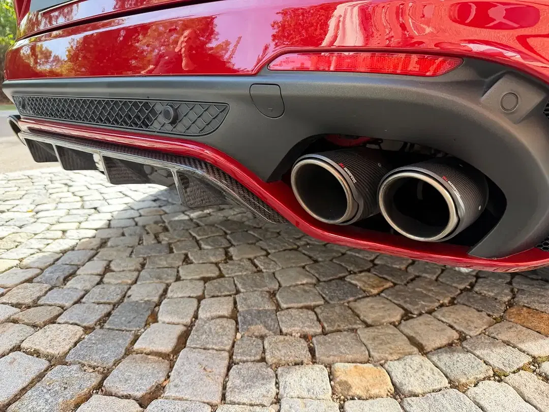 Alfa Romeo Stelvio Q4 Quadrifoglio - Thumbnail 8