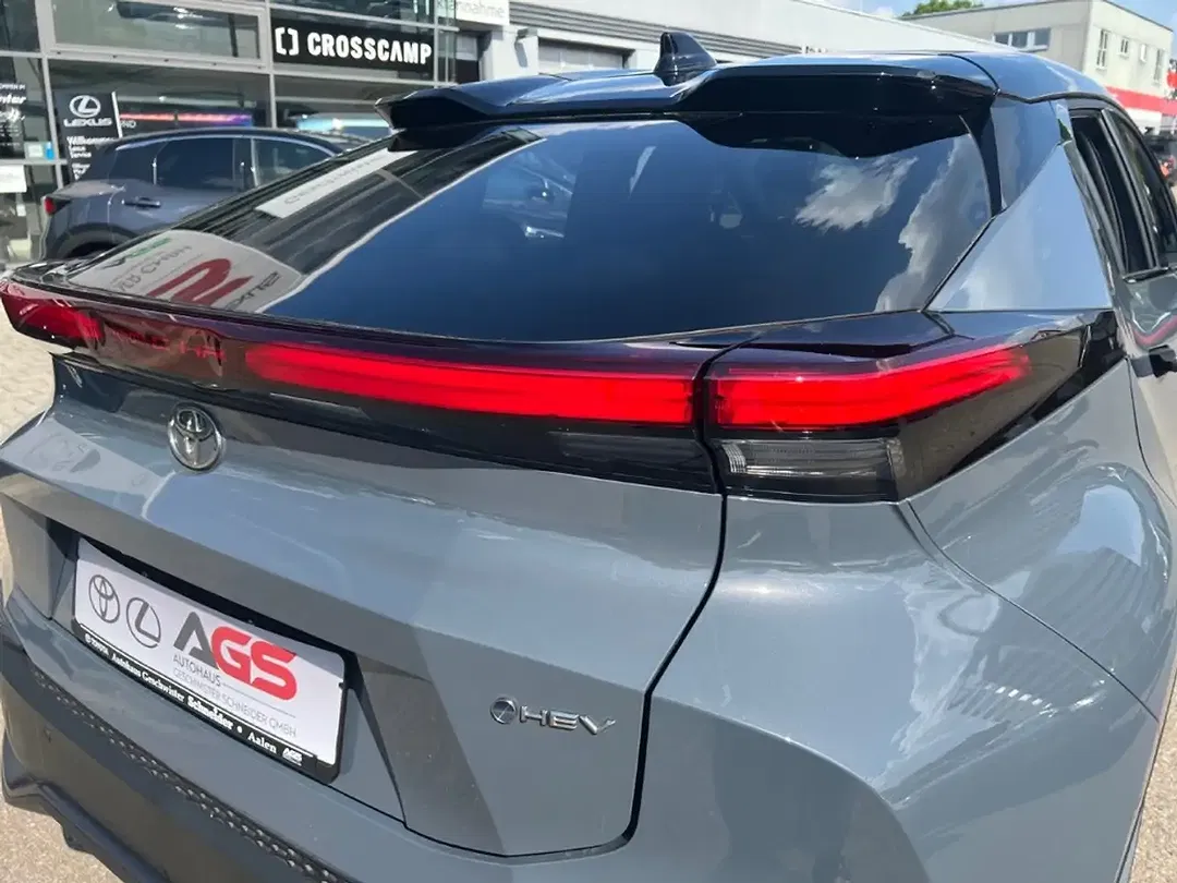 Toyota C-HR Hybrid Teamplayer - Thumbnail 12