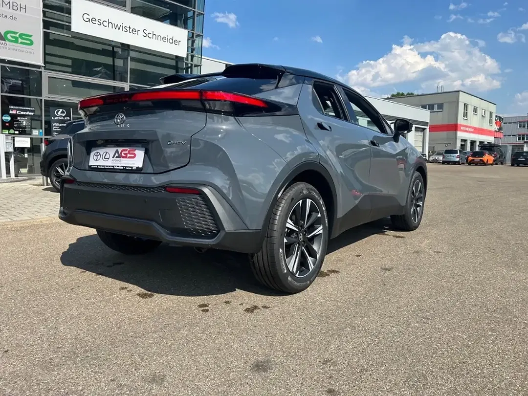 Toyota C-HR Hybrid Teamplayer - Thumbnail 4