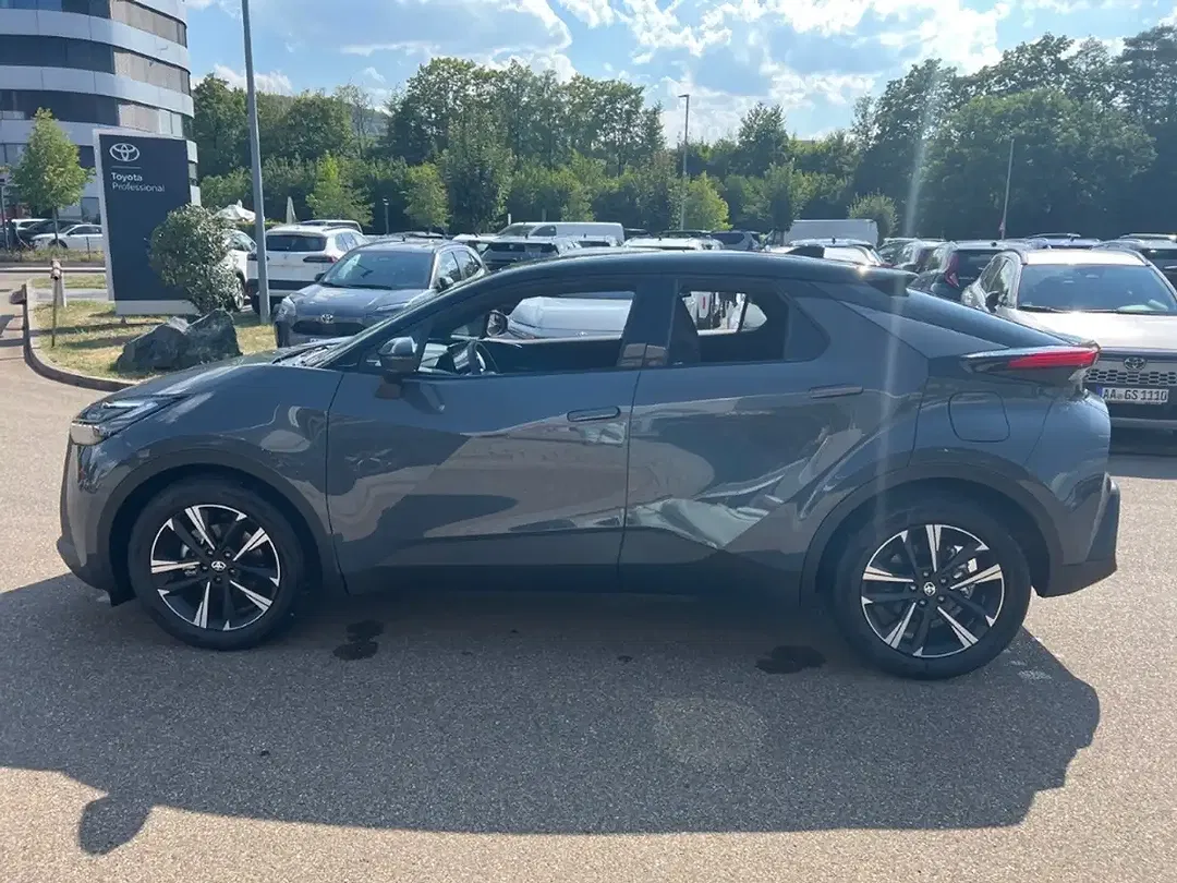 Toyota C-HR Hybrid Teamplayer - Thumbnail 6