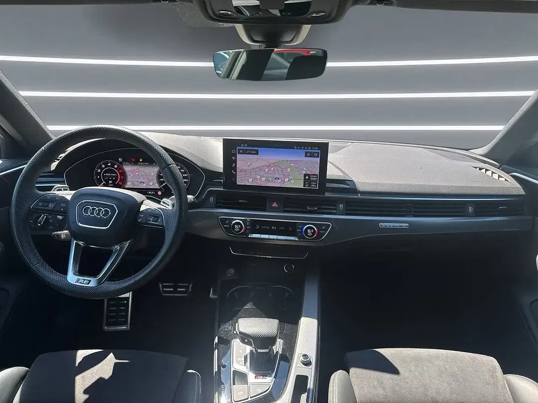 Audi RS4 quattro Avant - Thumbnail 6