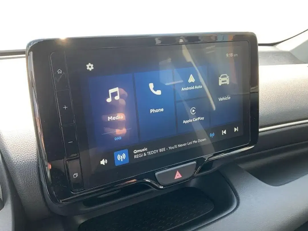 Toyota Yaris - Thumbnail 9
