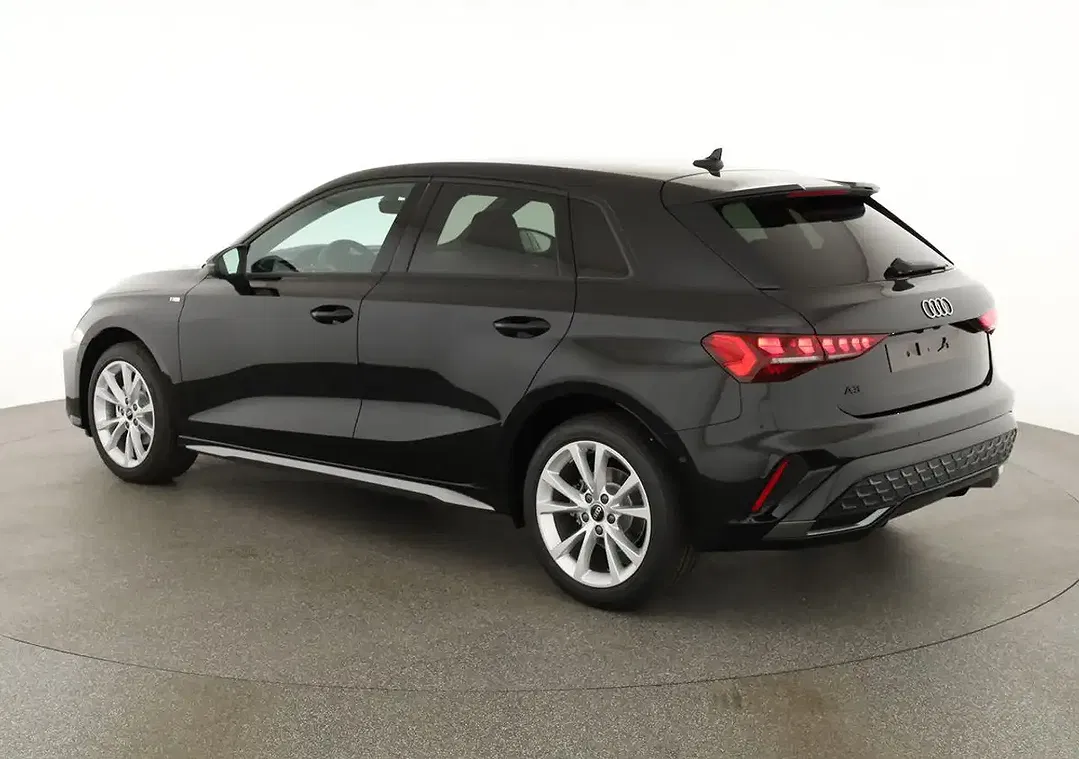 Audi A3 35 TFSI S tronic Matrix LED Sportback S line - Thumbnail 4