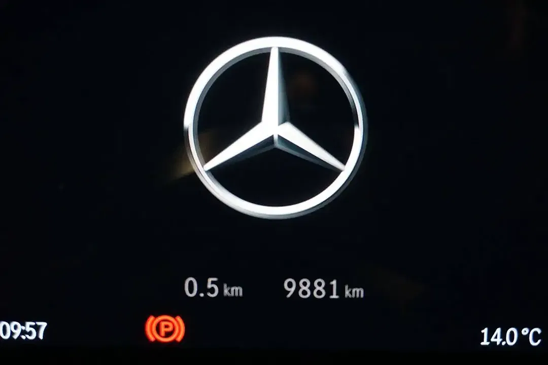 Mercedes-Benz EQE 350 AIRMATIC - Thumbnail 14