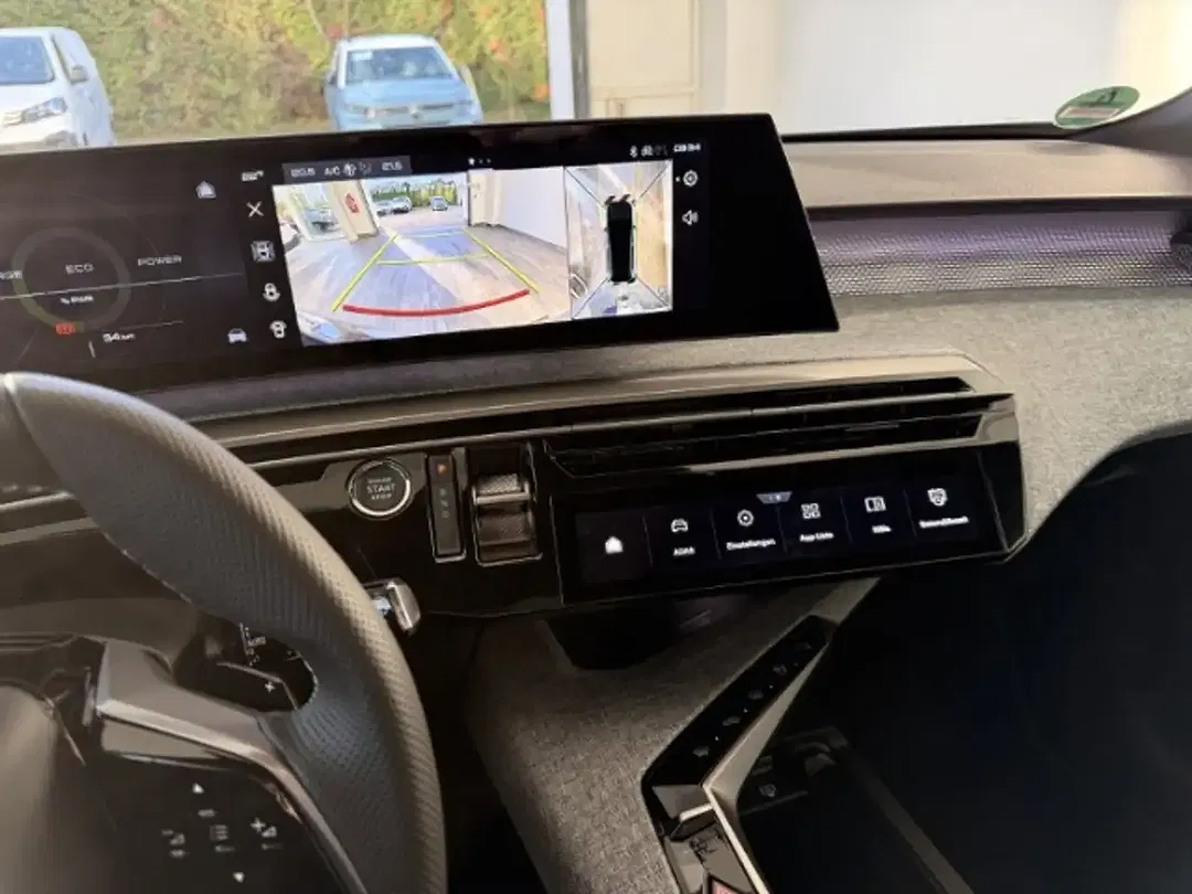 Peugeot 5008 EV GT - Thumbnail 10
