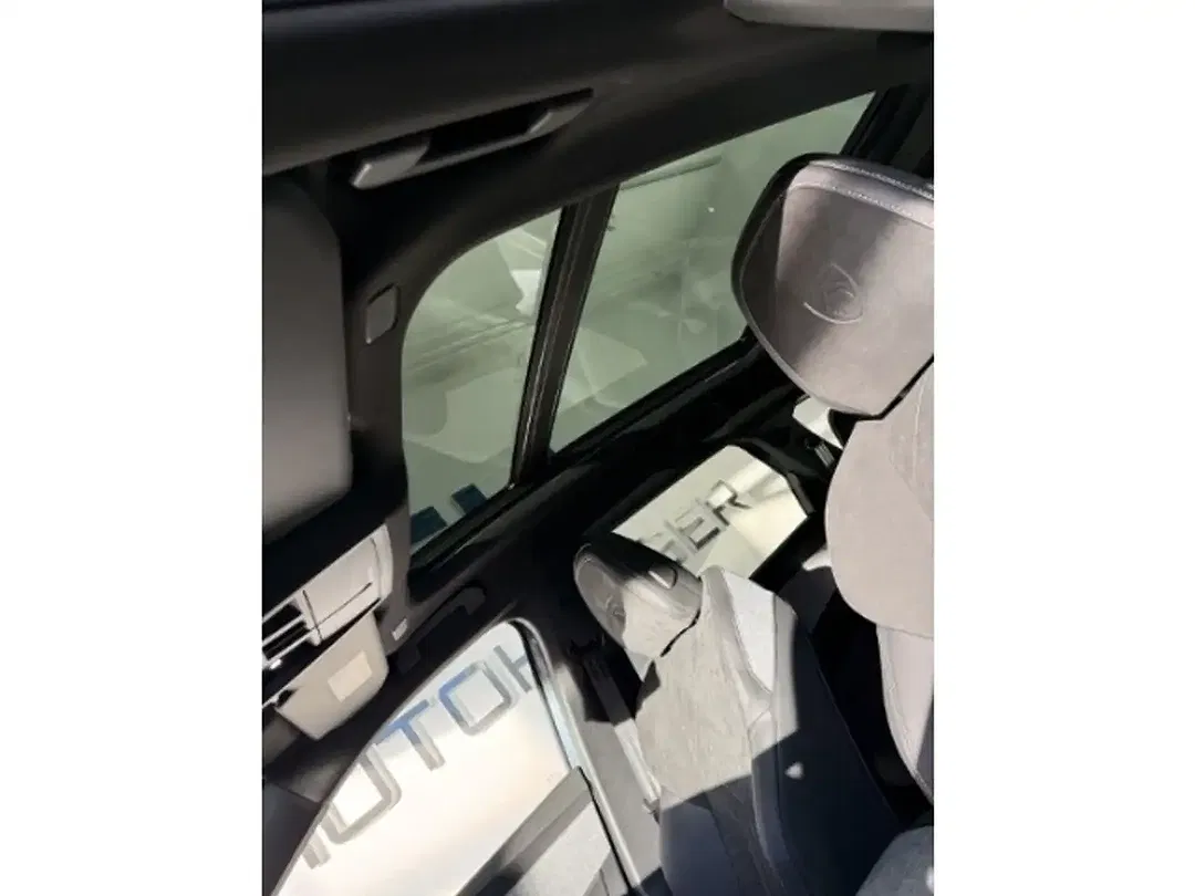 Peugeot 5008 EV GT - Thumbnail 14