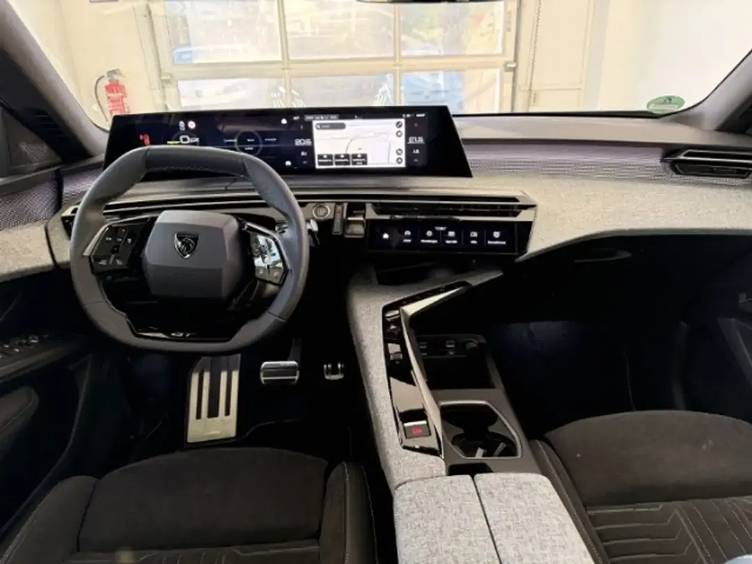 Peugeot 5008 EV GT - Thumbnail 8