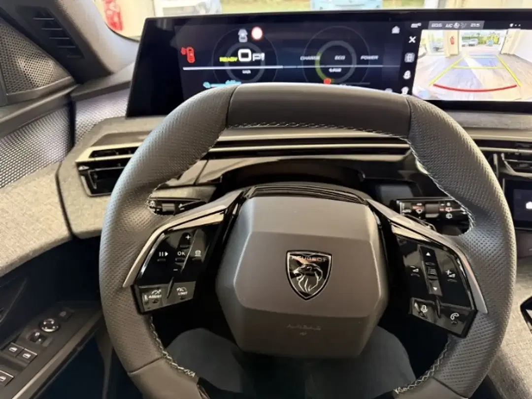 Peugeot 5008 EV GT - Thumbnail 9