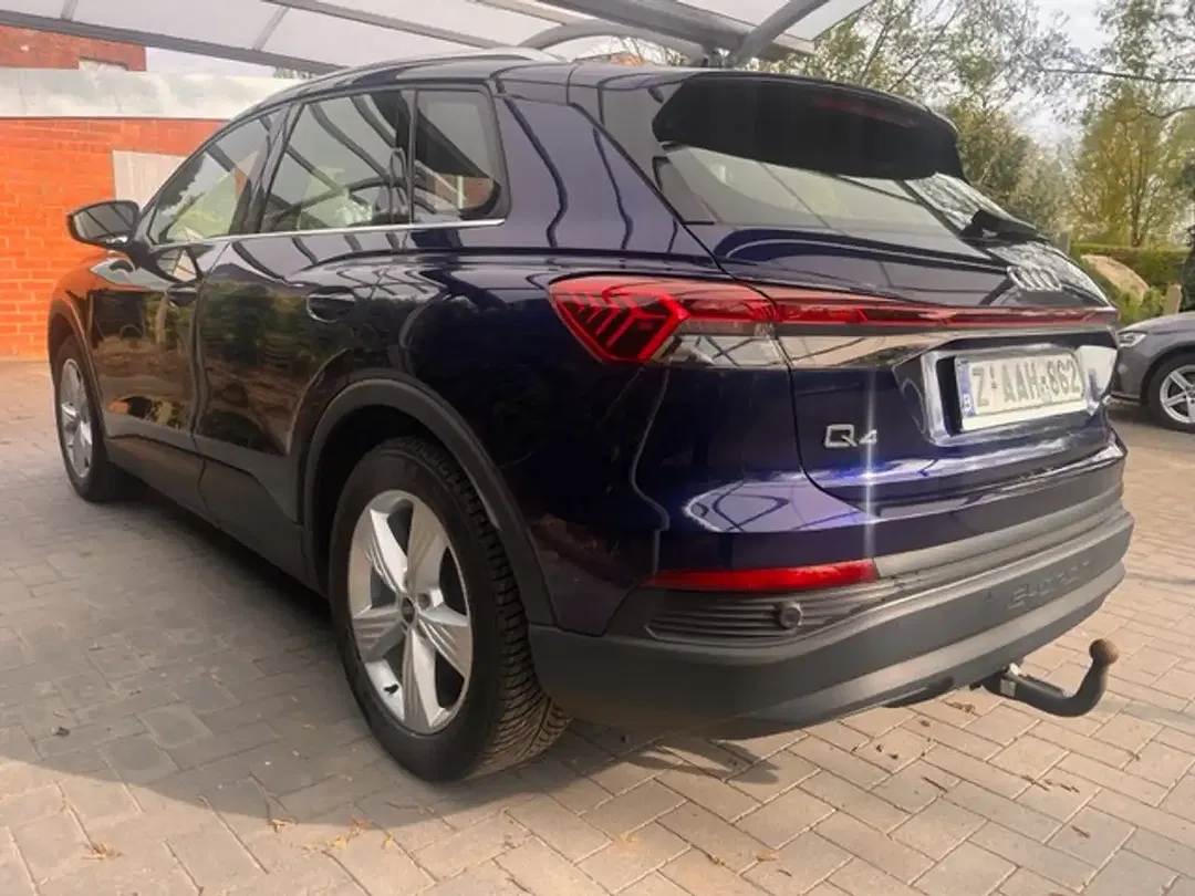 Audi Q4 e-tron 40 - Thumbnail 12